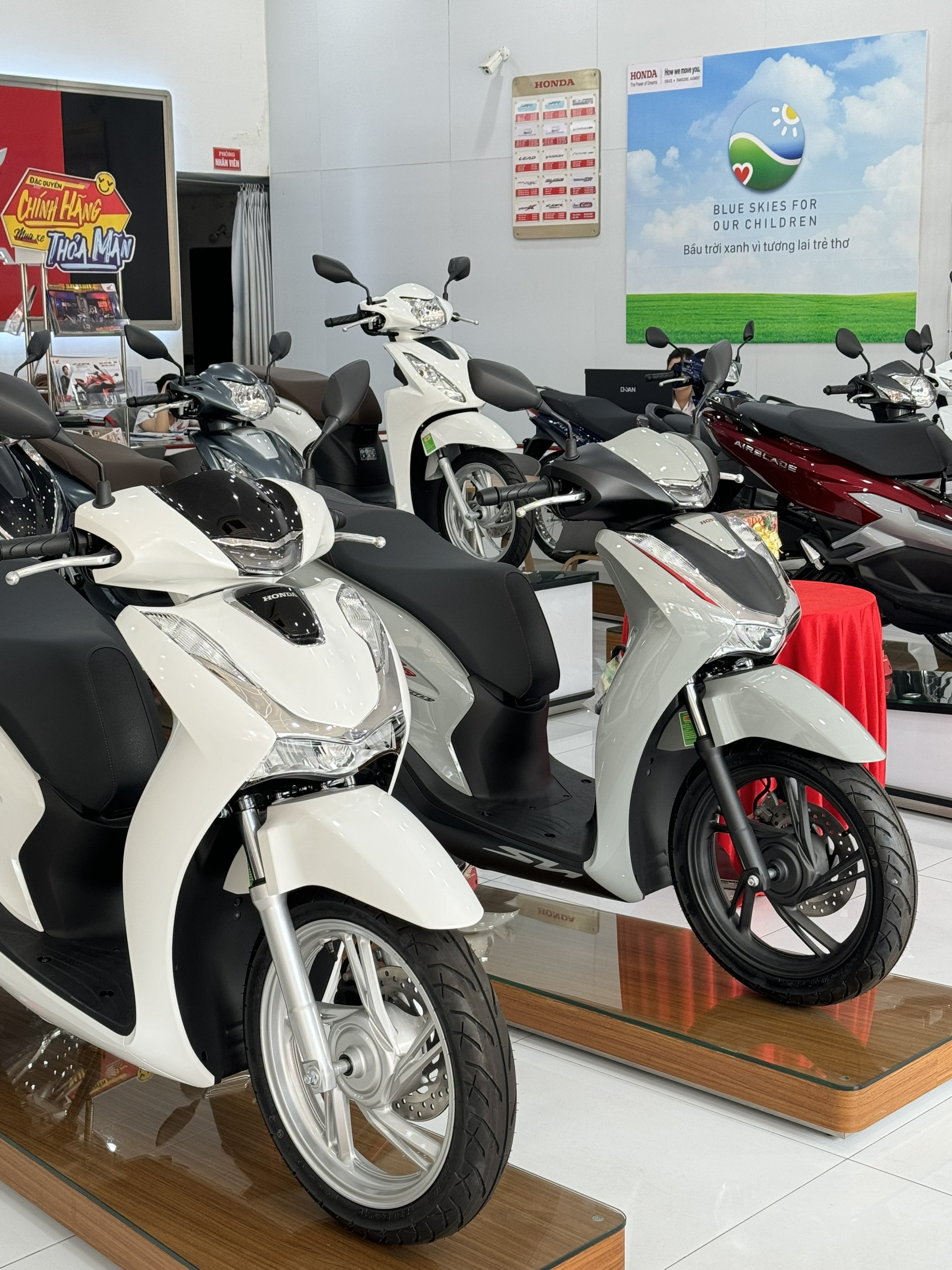Cửa hàng xe máy Honda Nhơn Trạch chính hãng giá tốt