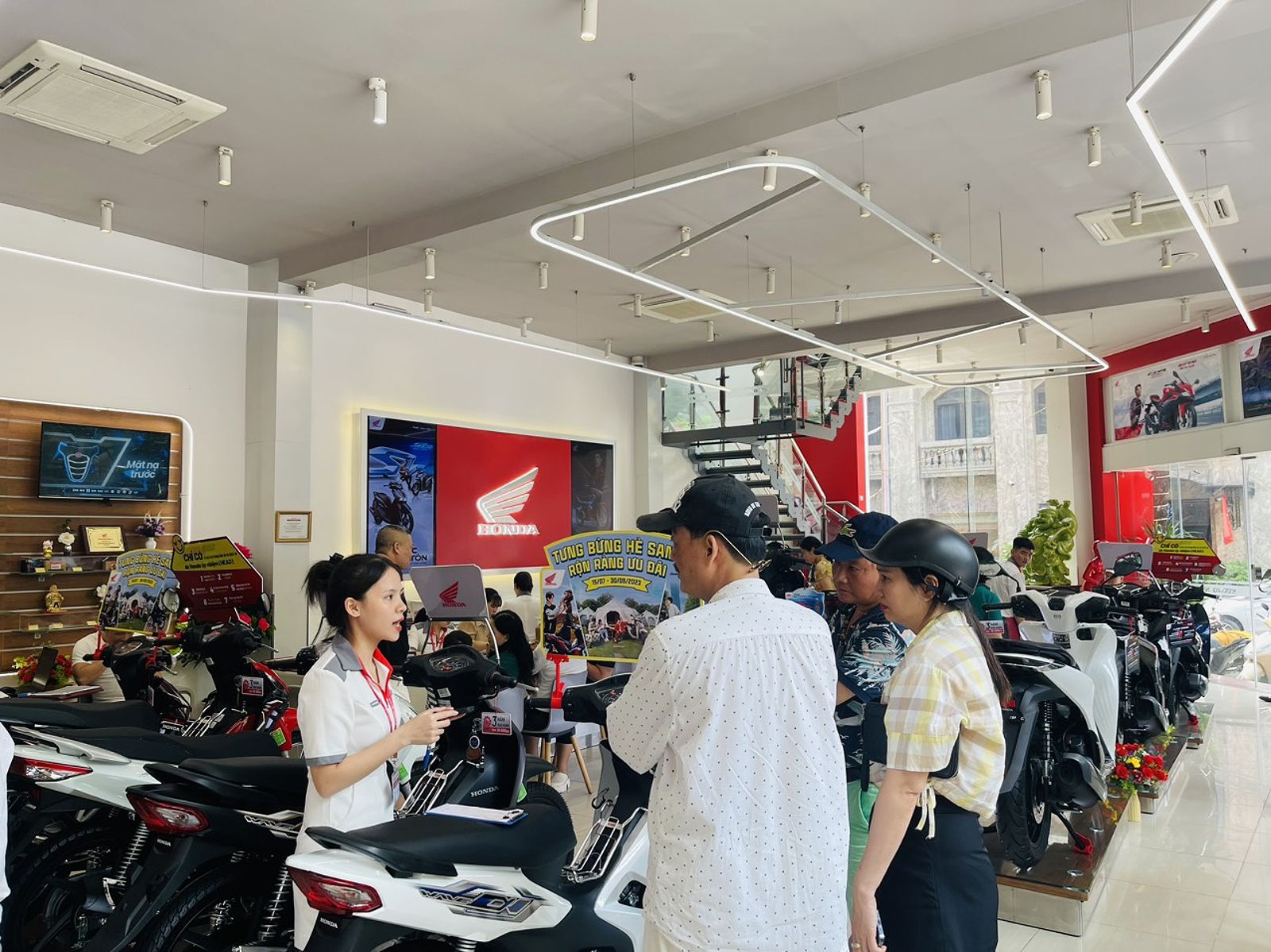 Cửa hàng xe máy Honda Bình Thạnh chính hãng giá tốt