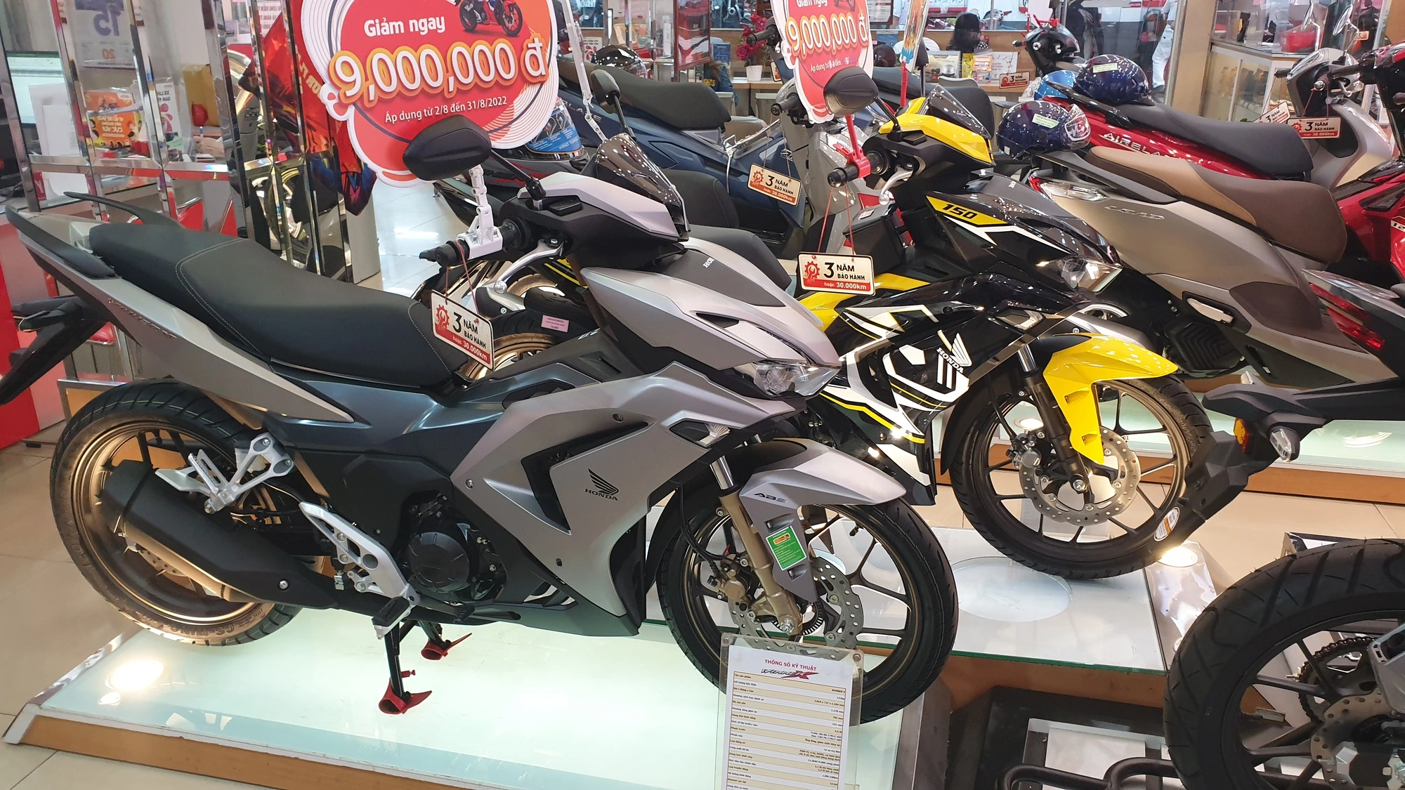 Cửa hàng xe máy Honda quận 4 chính hãng giá tốt