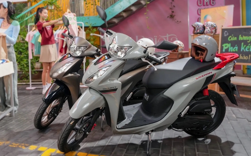 Nên chọn mua Honda Vision 2026 hay 2025?