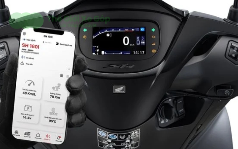 Hai mẫu Honda SH 2027 tiếp tục duy trì màn hình TFT màu 4,2 inch.